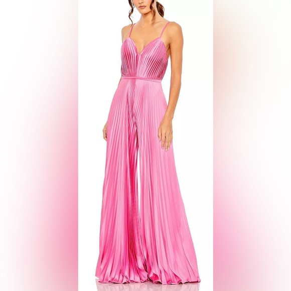 Mac Duggal Pants - Mac Duggal Pleated Plunge Neck Wide Leg Jumpsuit Size 6 NWT